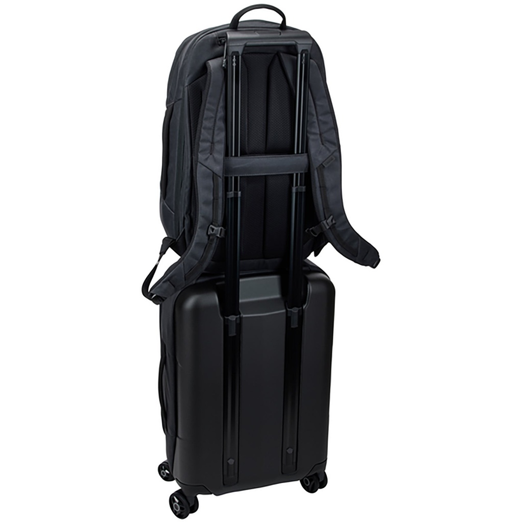 Aion Travel Backpack 28L Svart