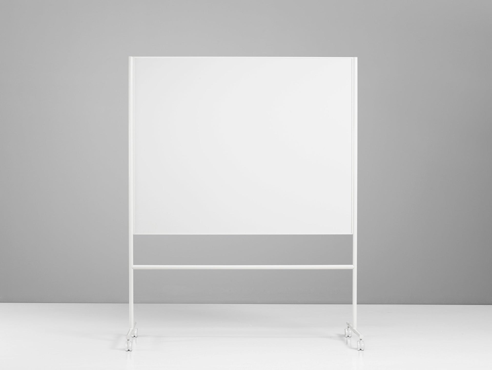 [8551323] Whiteboard One Mobil vit
